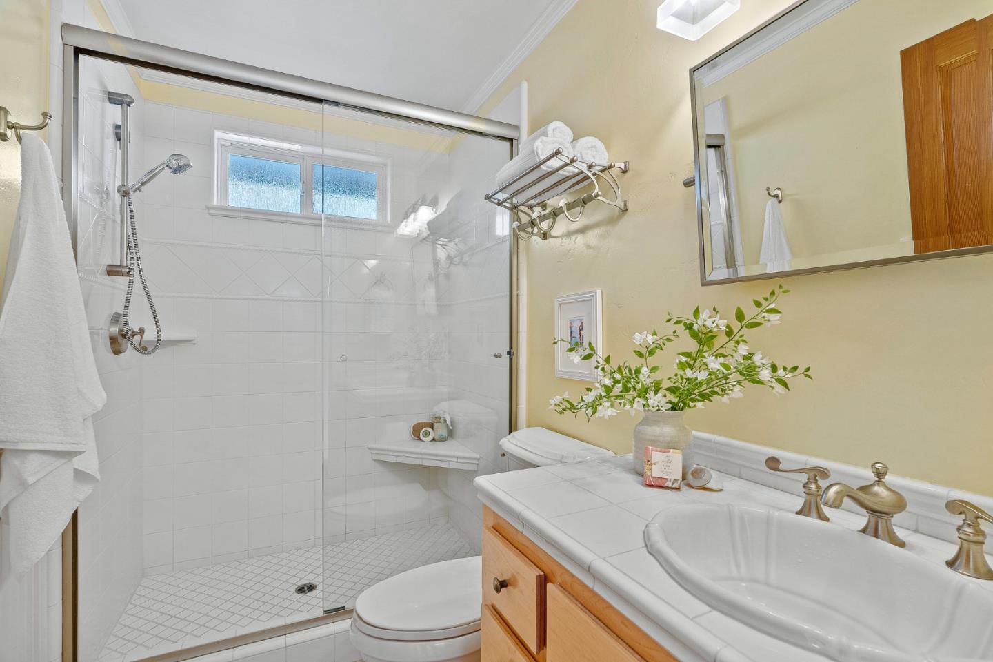 330 6th AVE