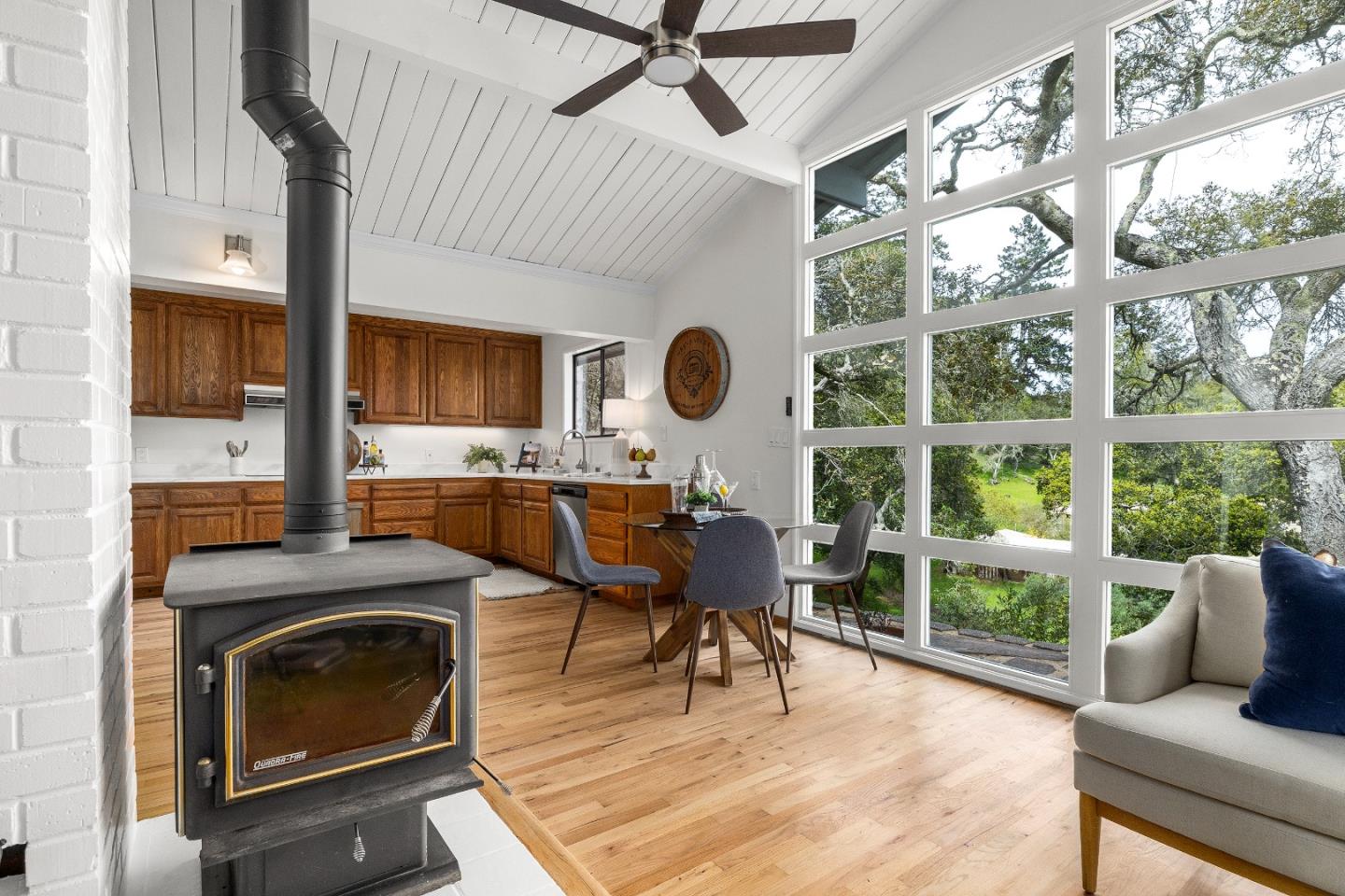 1431 La Madrona DR