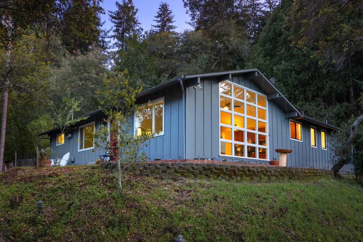1431 La Madrona DR