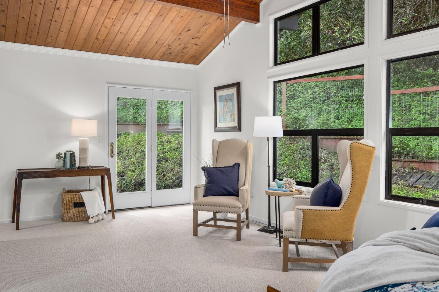 1431 La Madrona DR