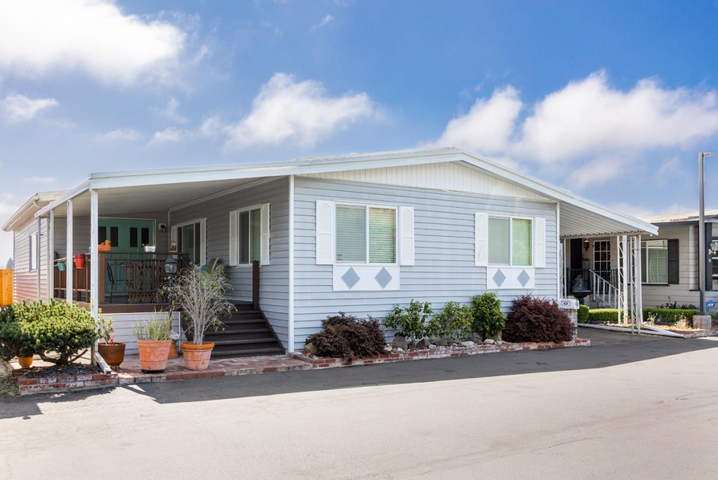 9 Pera Drive Unit: 9