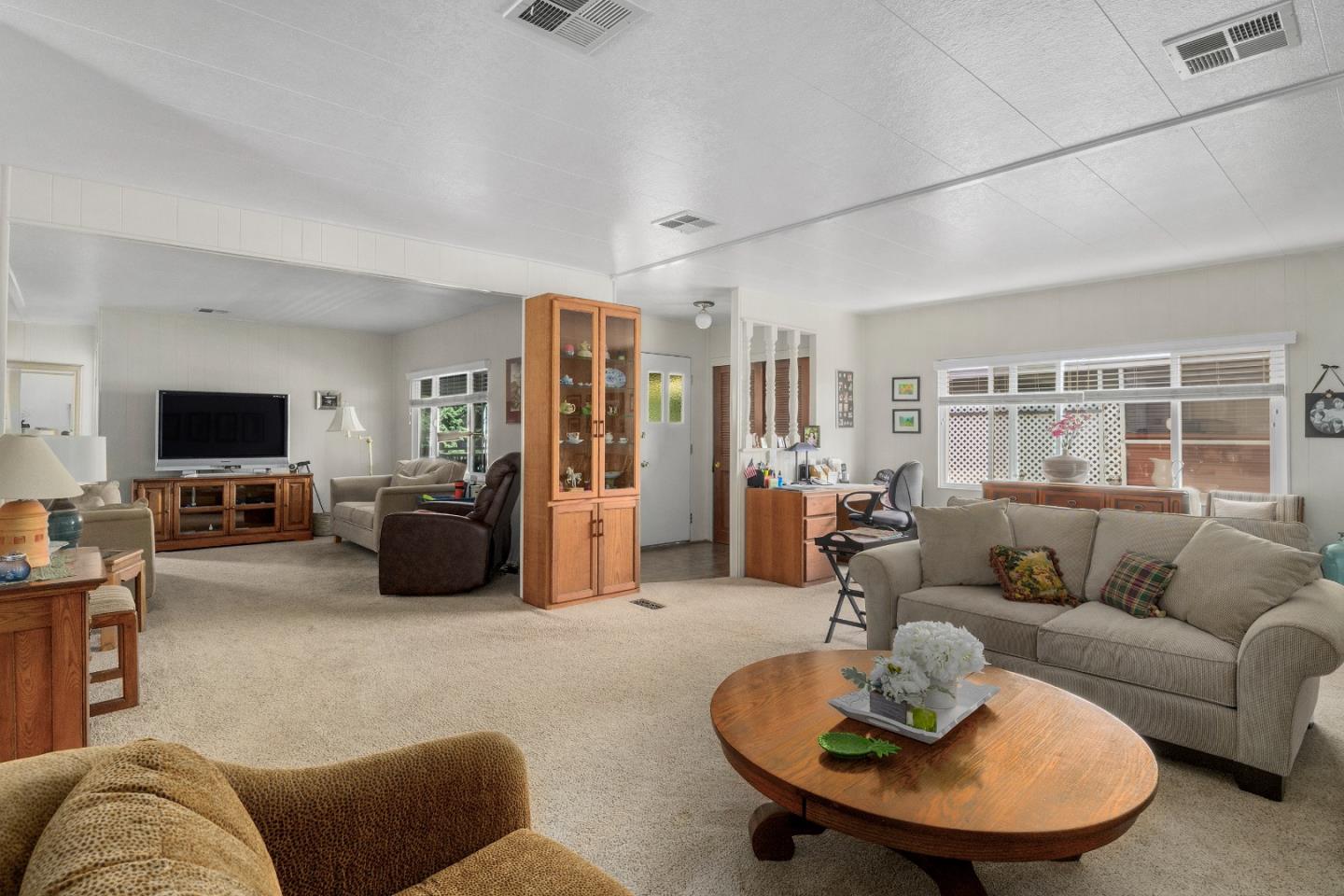 9 Pera Drive Unit: 9