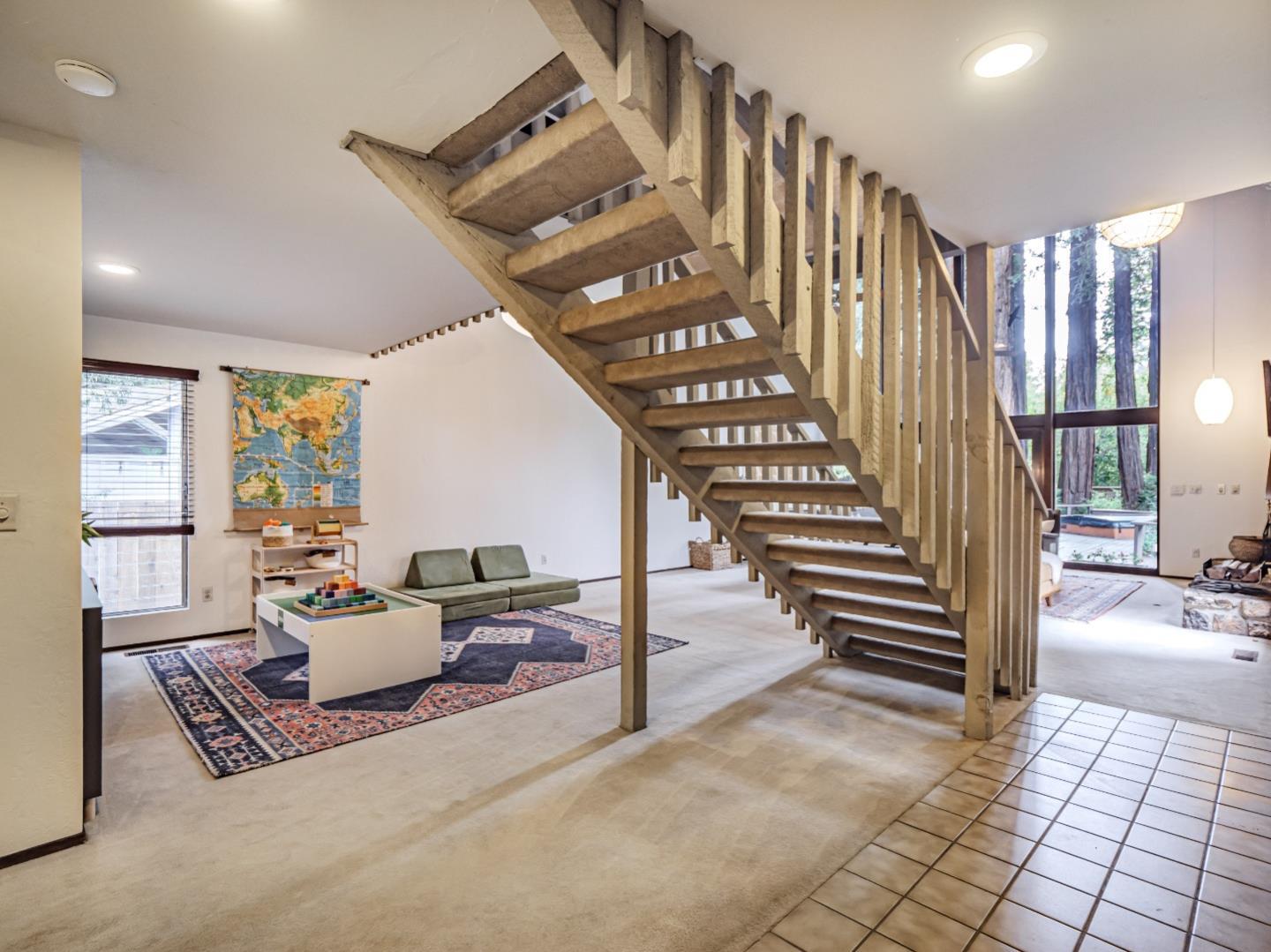 251 Sunnycroft Road