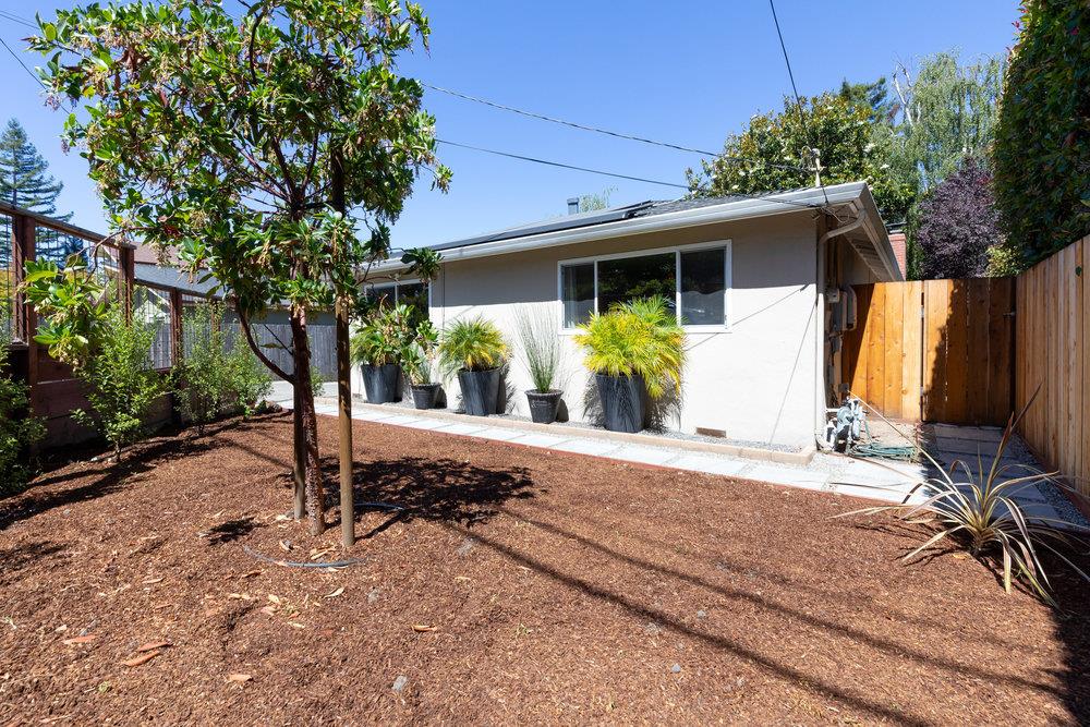 116 South Navarra Drive