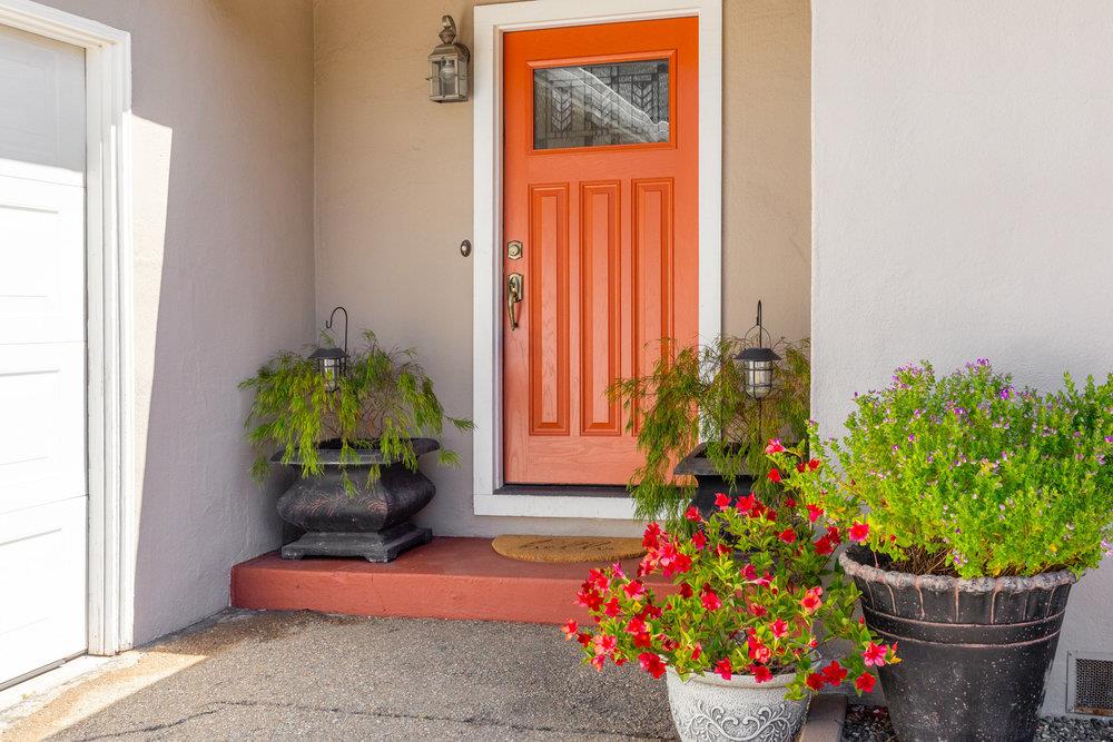 116 South Navarra Drive