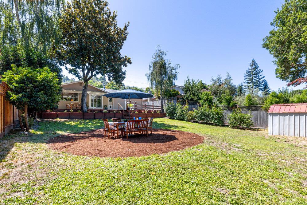 116 South Navarra Drive