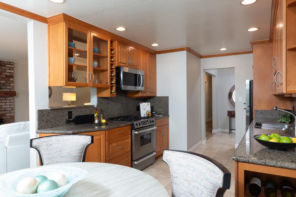 116 South Navarra Drive