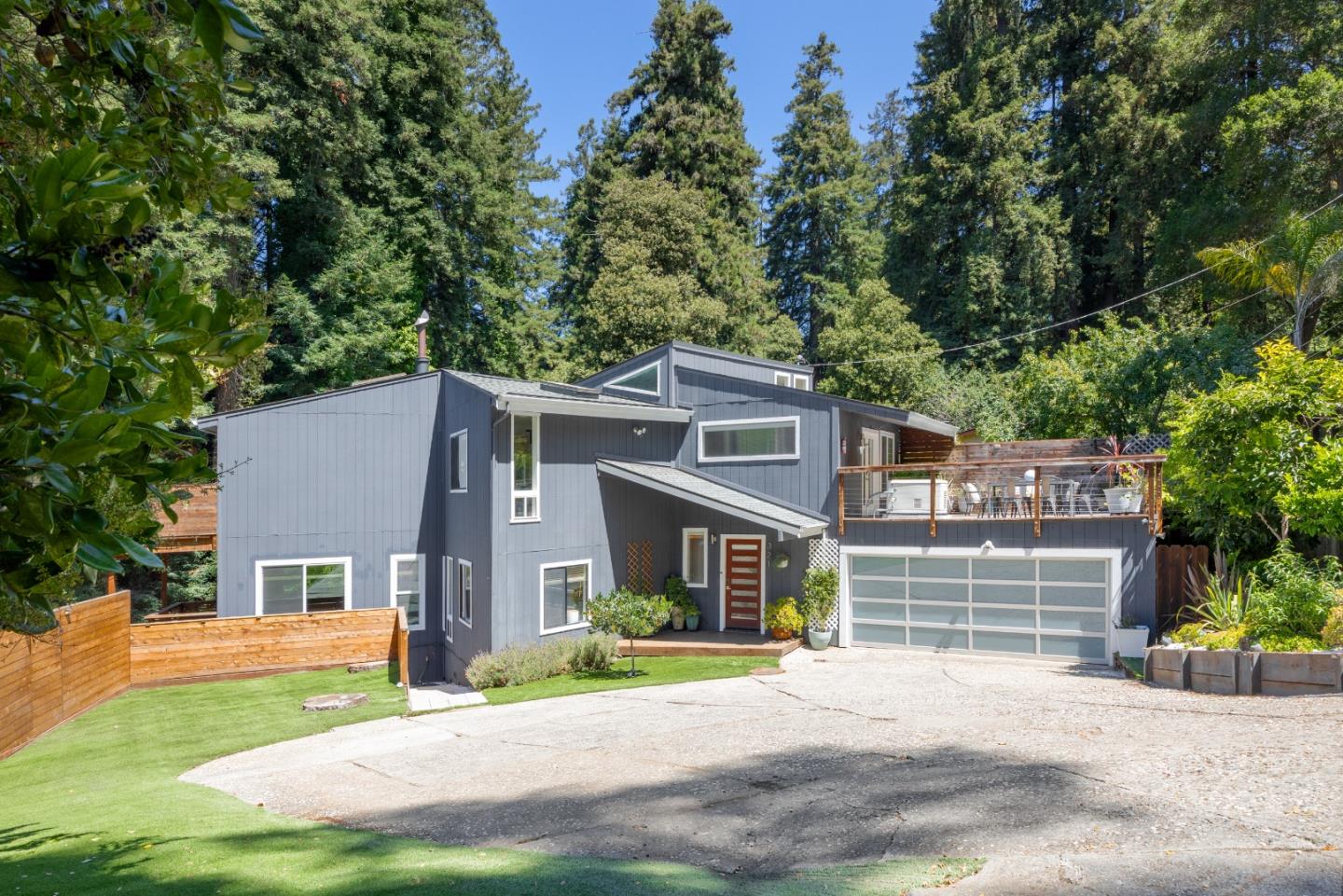 321 Valencia Road