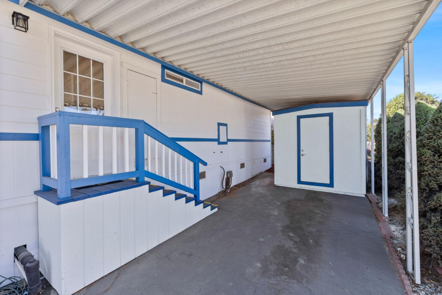 800 Brommer Unit: 79