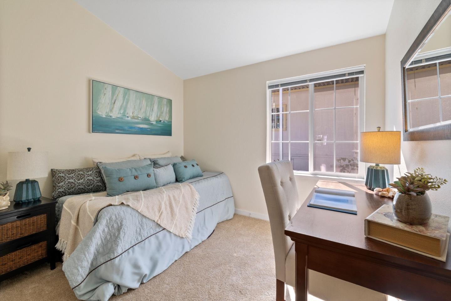 800 Brommer Unit: 79