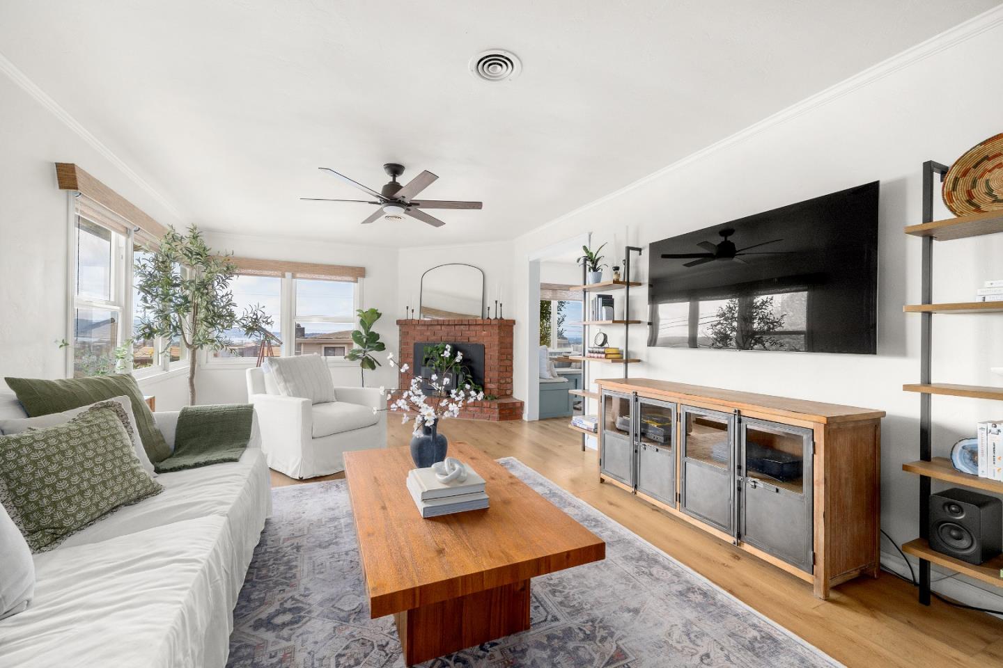 1655 Ord Grove Avenue