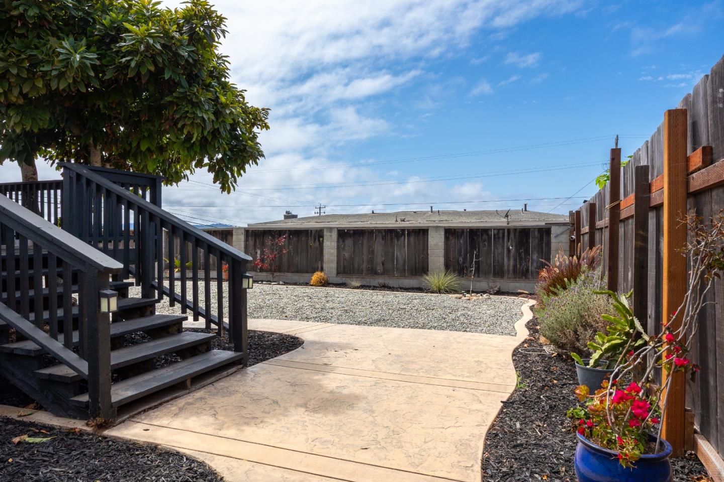 1655 Ord Grove Avenue