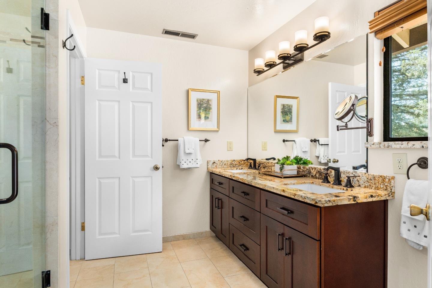 3047 Arlington Drive