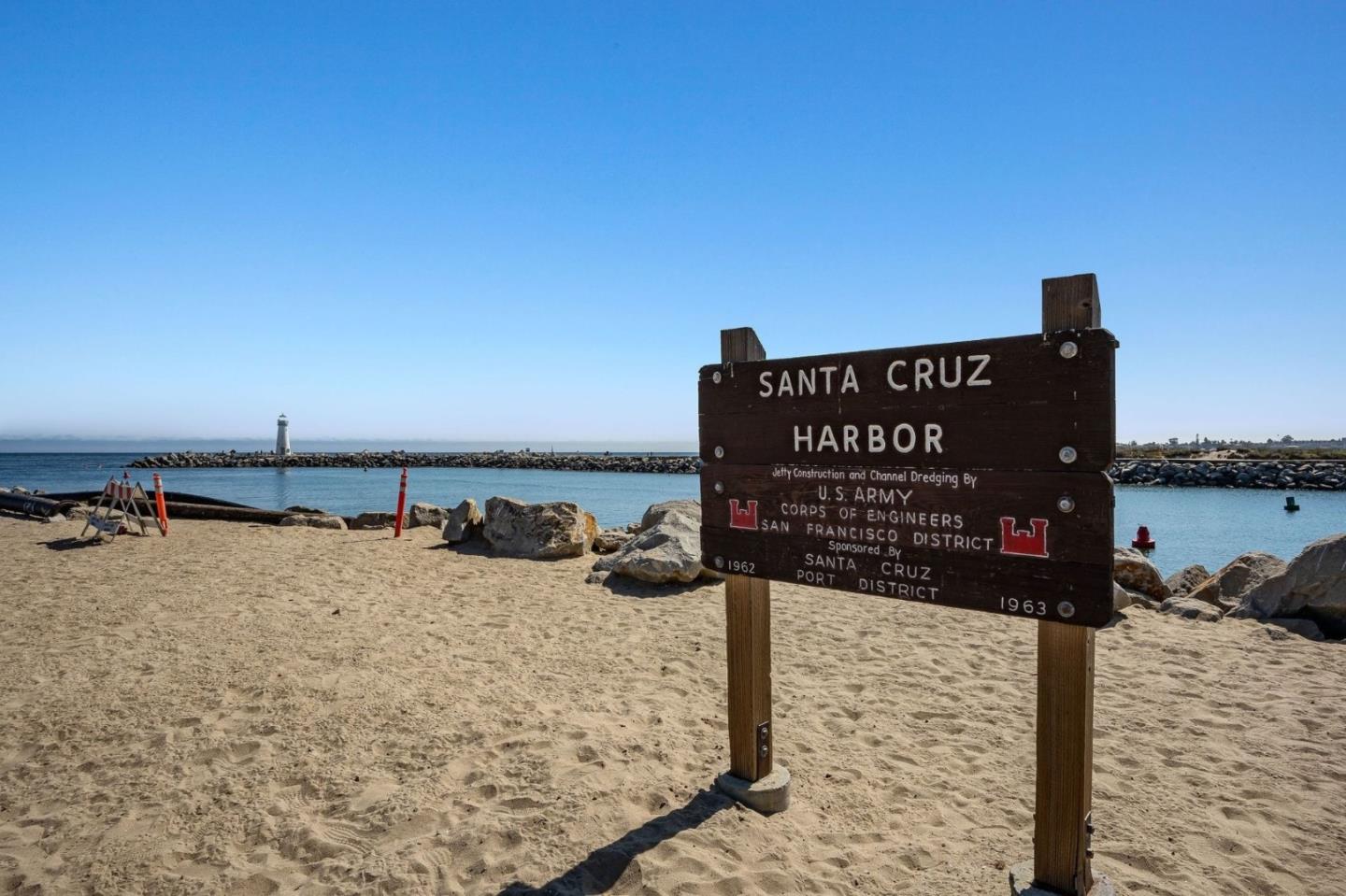 1200 Capitola Road 7