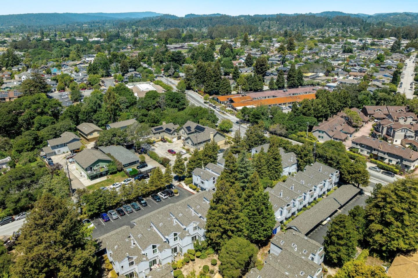 1200 Capitola Road 7