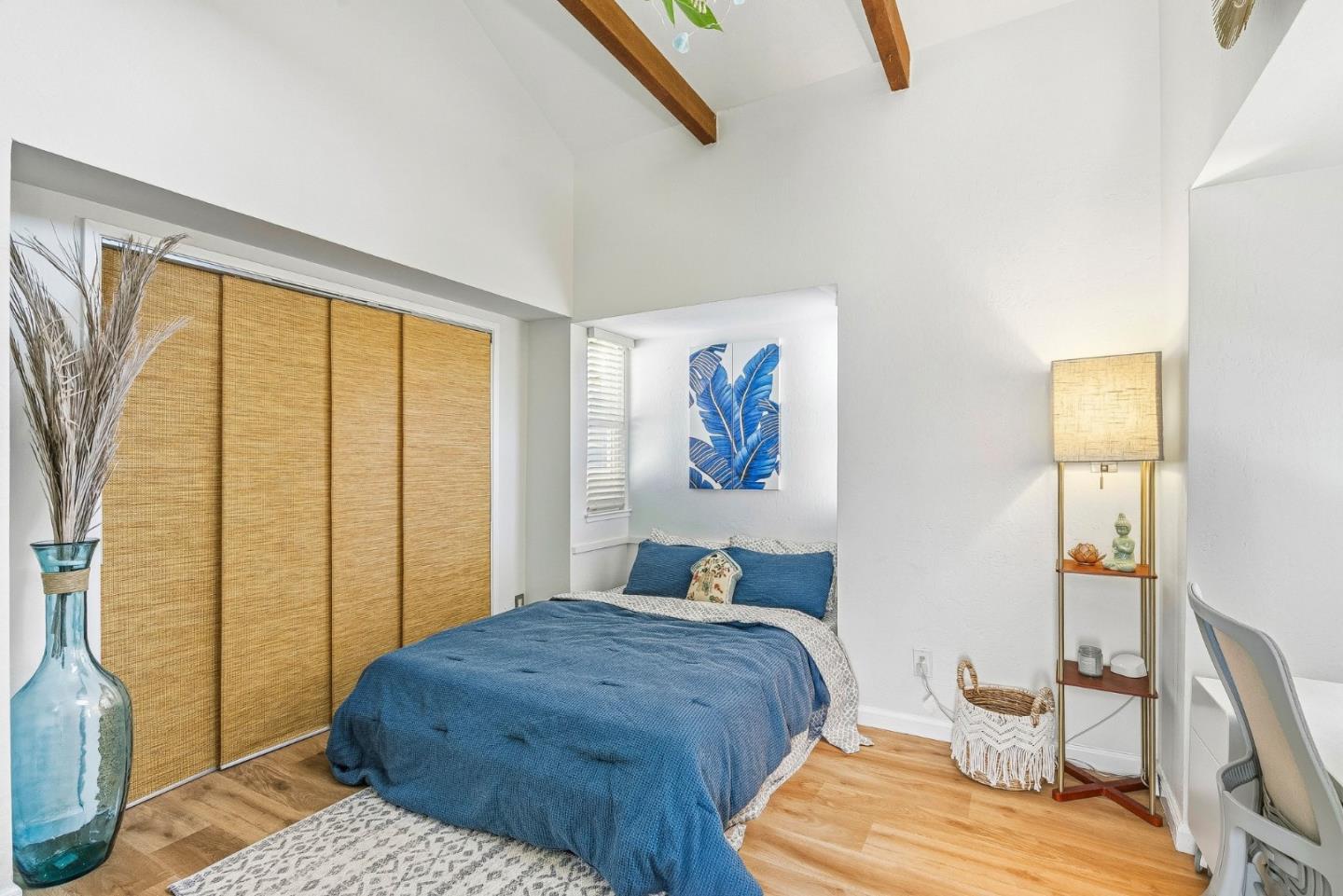 1200 Capitola Road 7