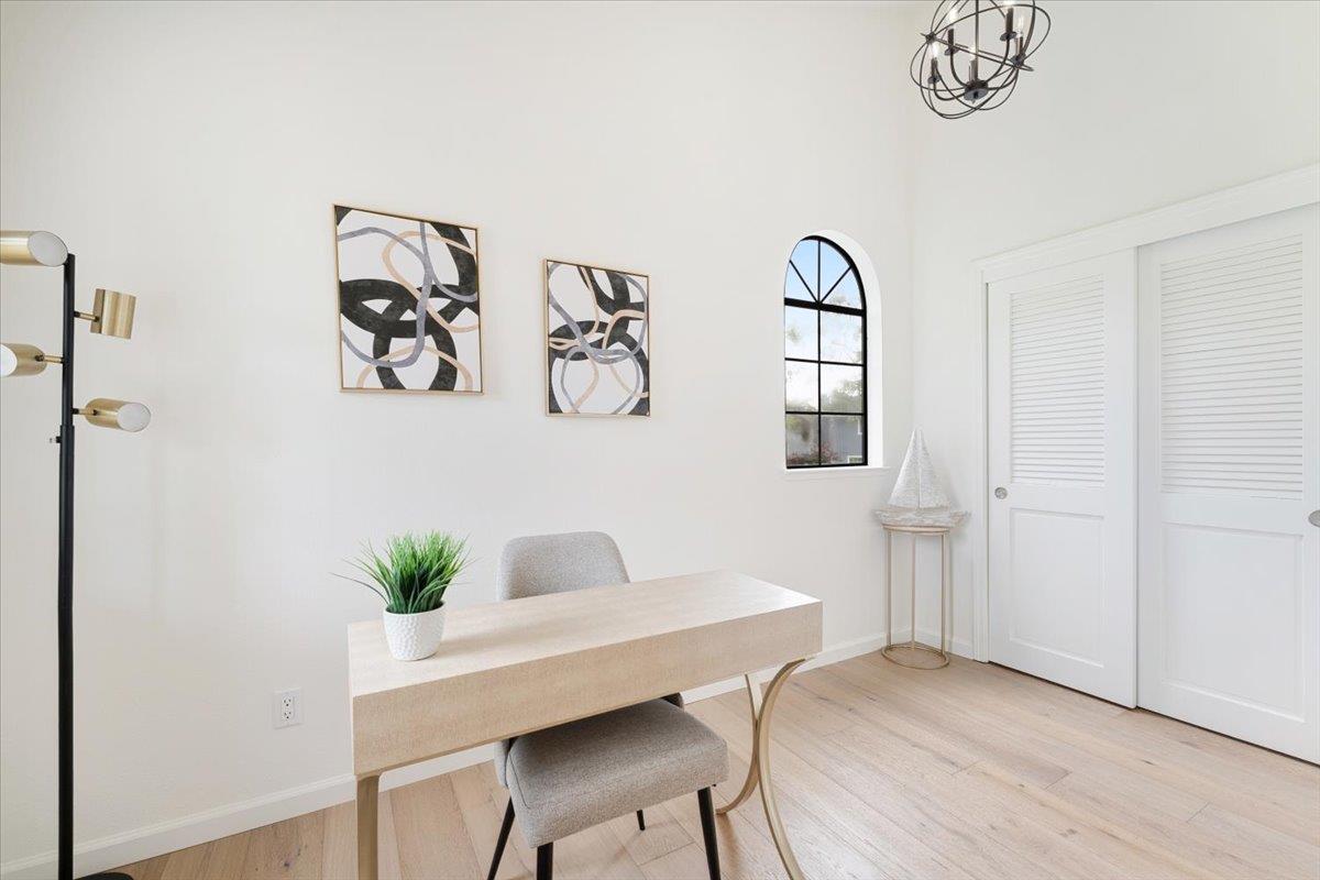 206 Via Lantana