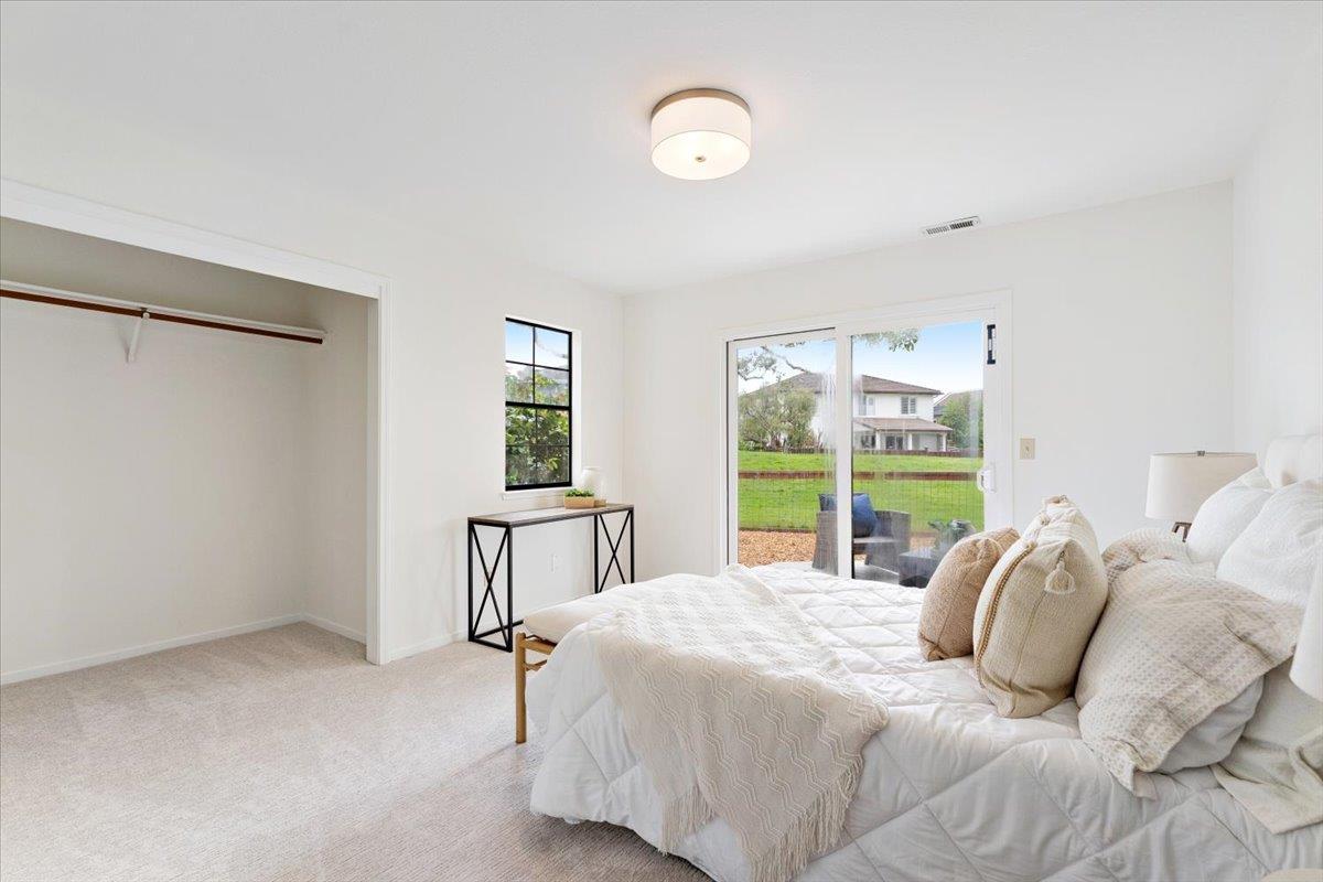 206 Via Lantana