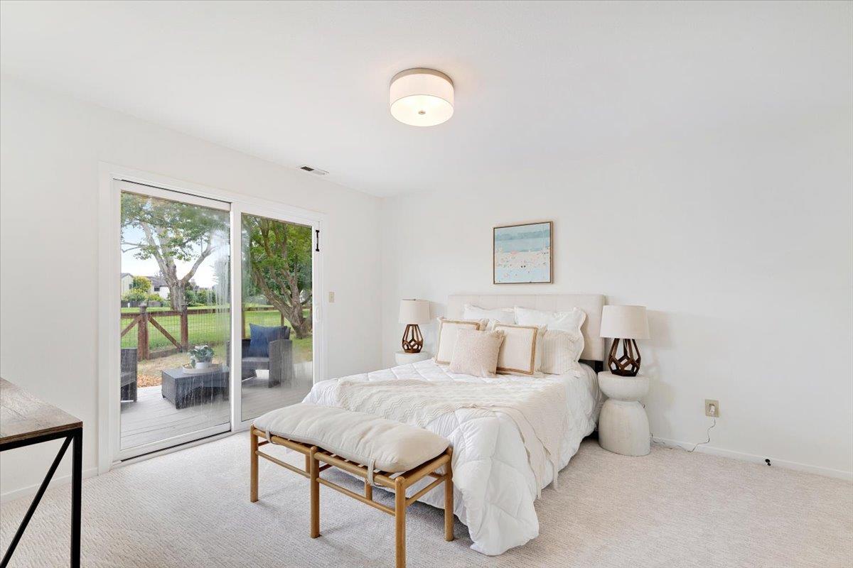 206 Via Lantana