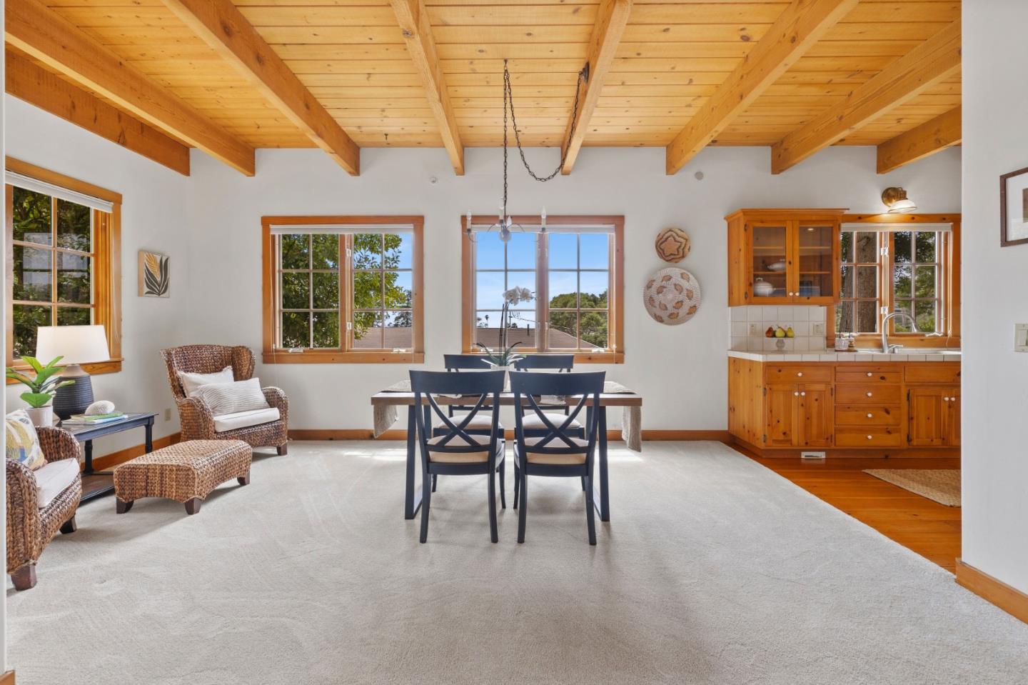 232 Beach DR
