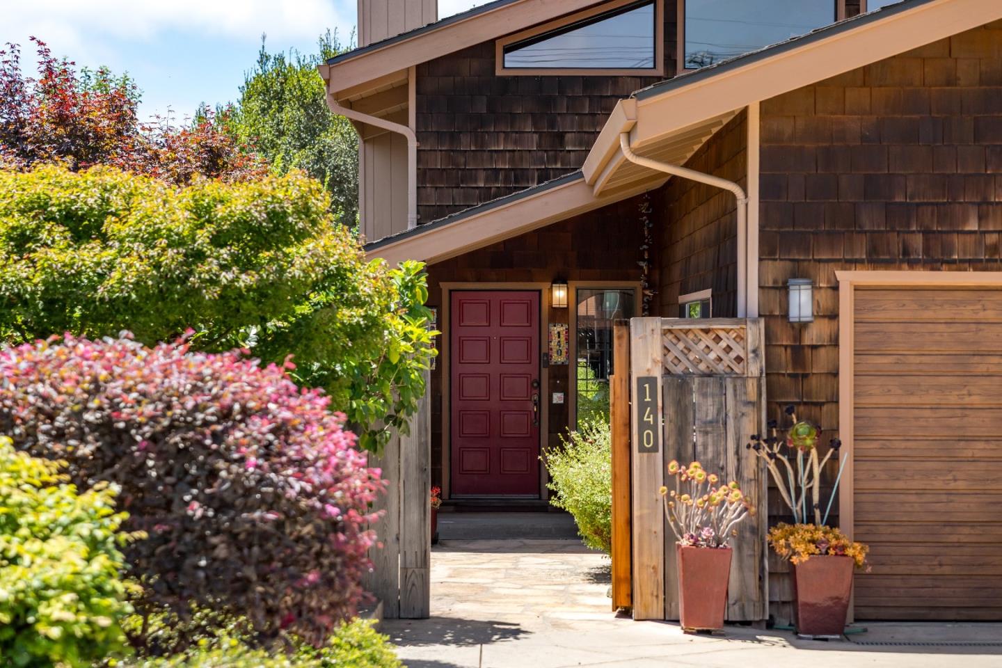 140 Vista Mar CT