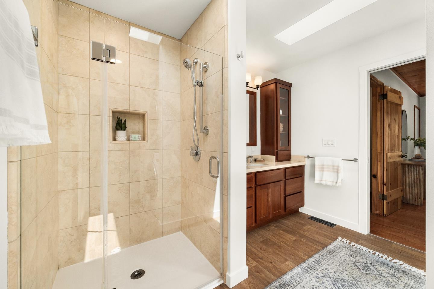 150 Sunnyside AVE