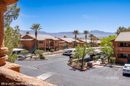 901 Springs Dr #201