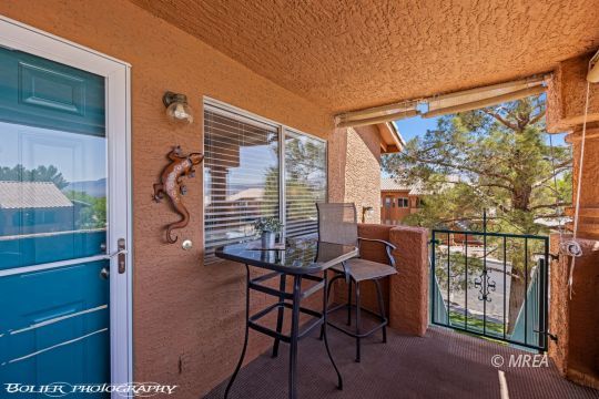 901 Springs Dr #201