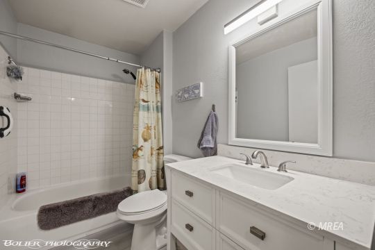 901 Springs Dr #201