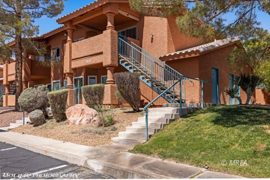 901 Springs Dr #201