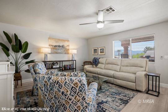 901 Springs Dr #201