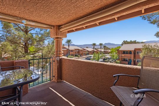 901 Springs Dr #201