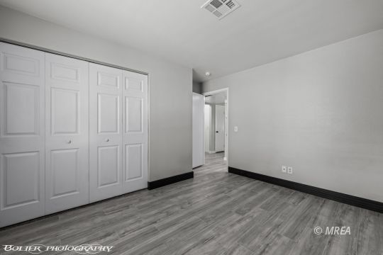 962 Springs Dr #202