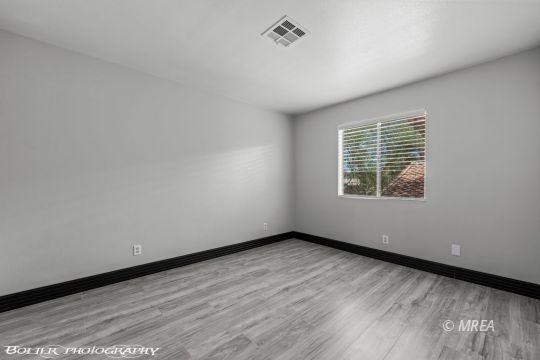962 Springs Dr #202