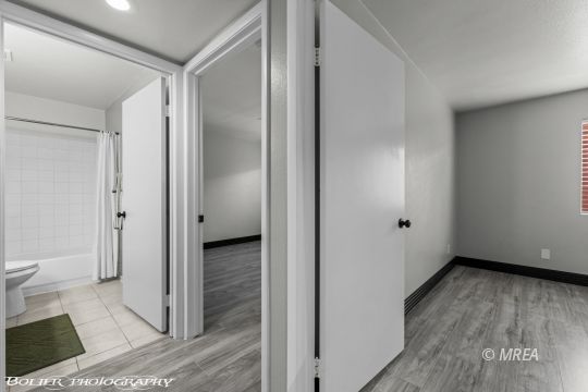 962 Springs Dr #202