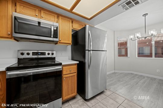 962 Springs Dr #202