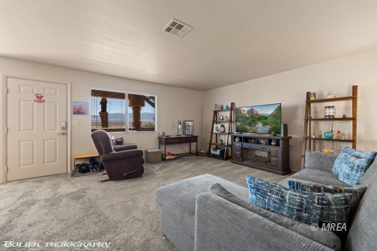 797 Springs Dr #102