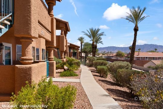 797 Springs Dr #102