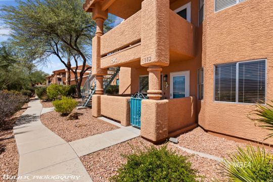 797 Springs Dr #102
