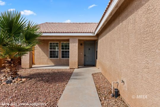 347 Ronnie Way