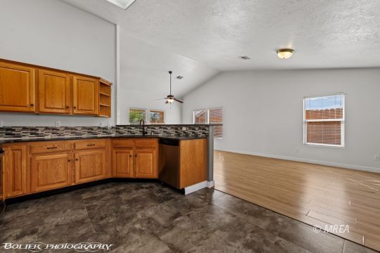 347 Ronnie Way