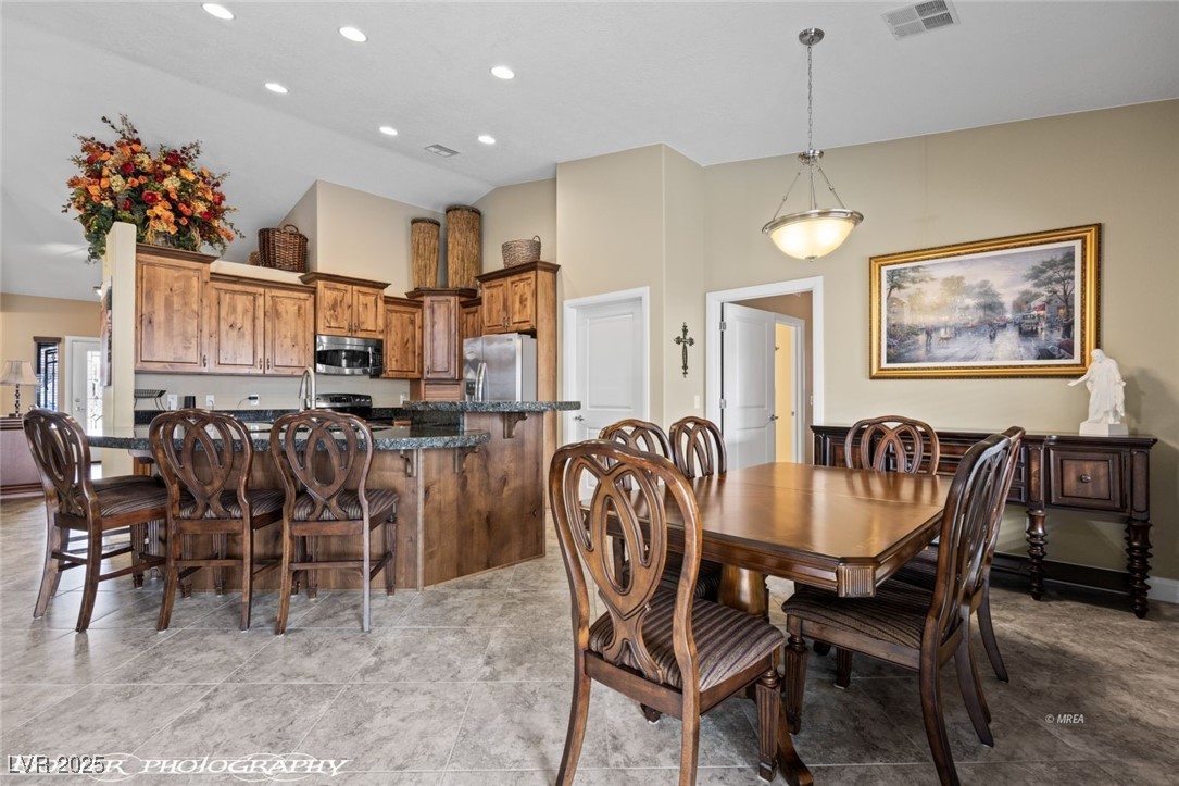 870 Santa Maria Way