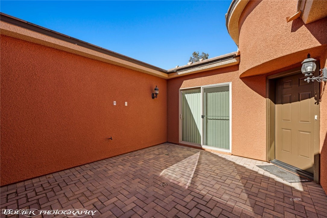 1455 Waterfall Lane