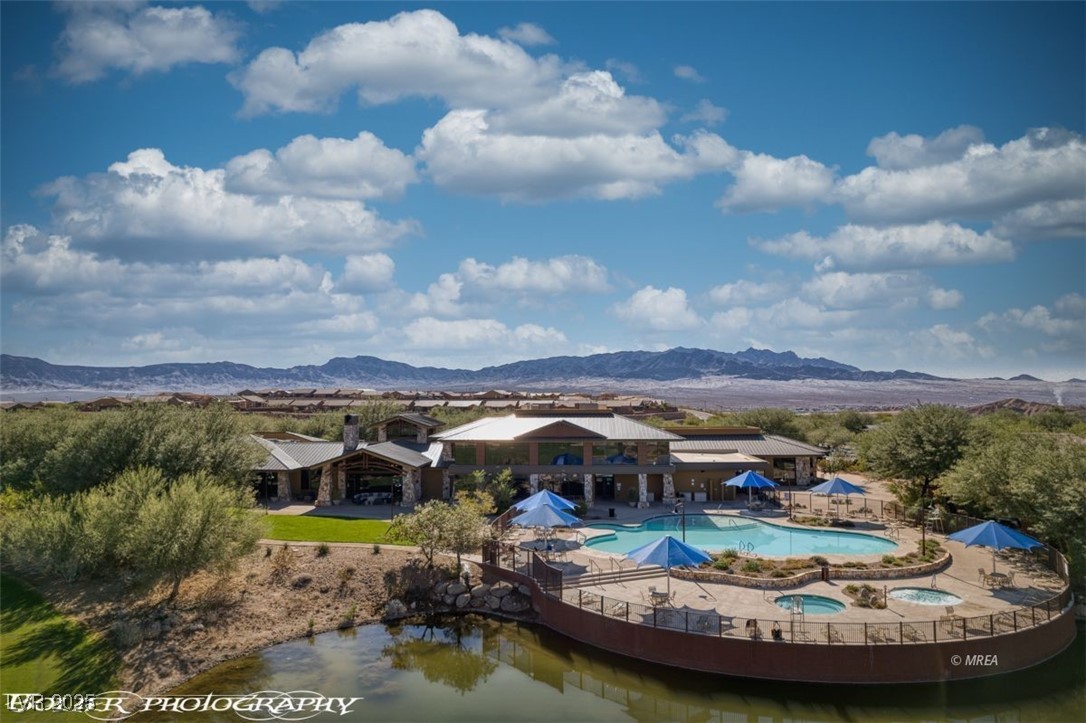 1455 Waterfall Lane