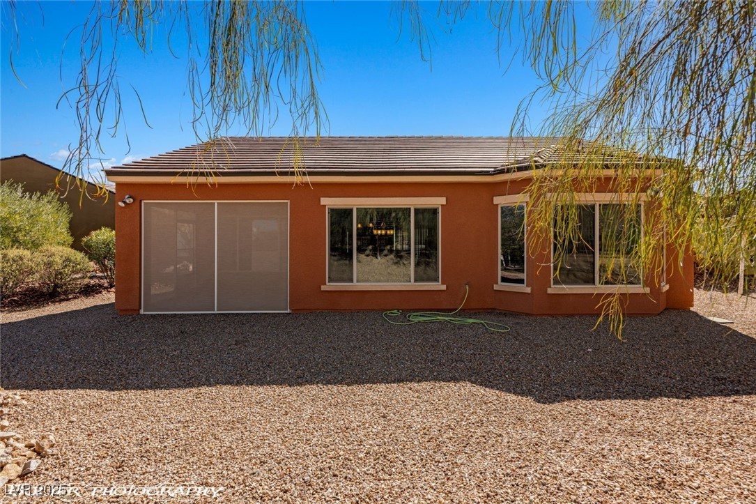 1455 Waterfall Lane