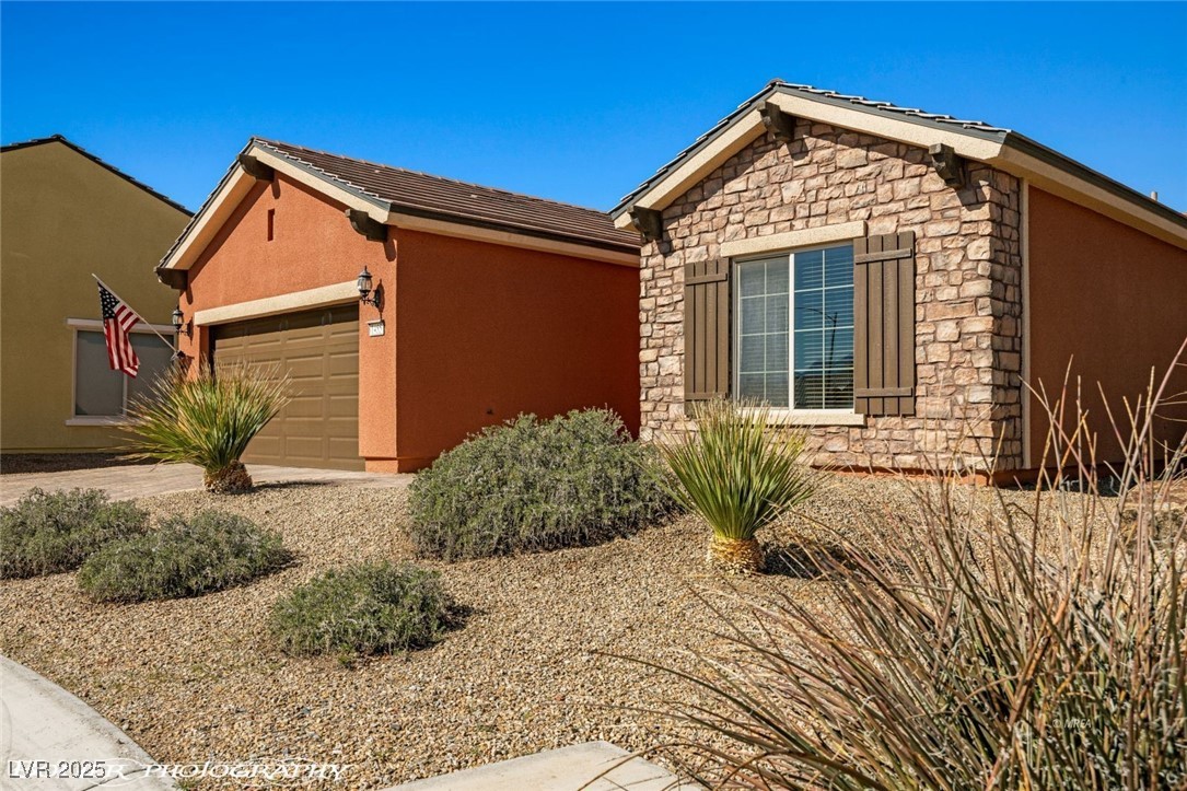1455 Waterfall Lane