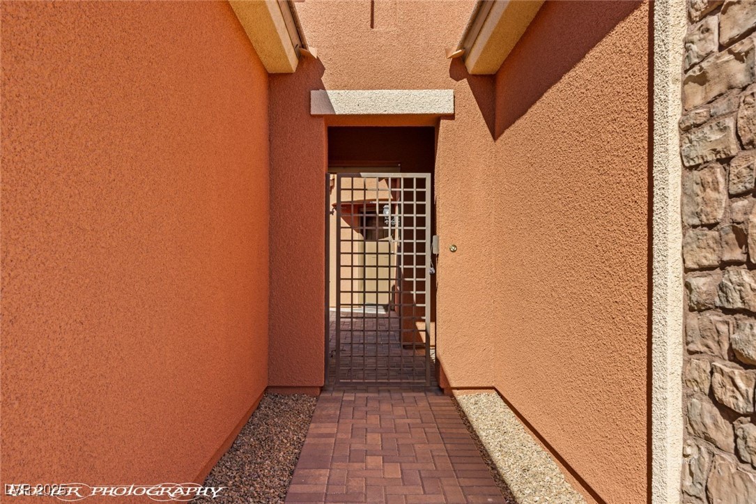 1455 Waterfall Lane