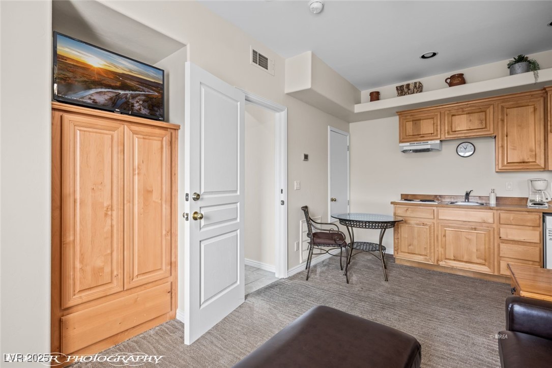 405 Paradise Parkway 170