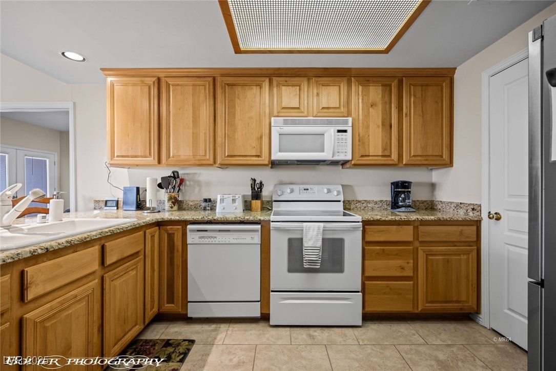 405 Paradise Parkway 170