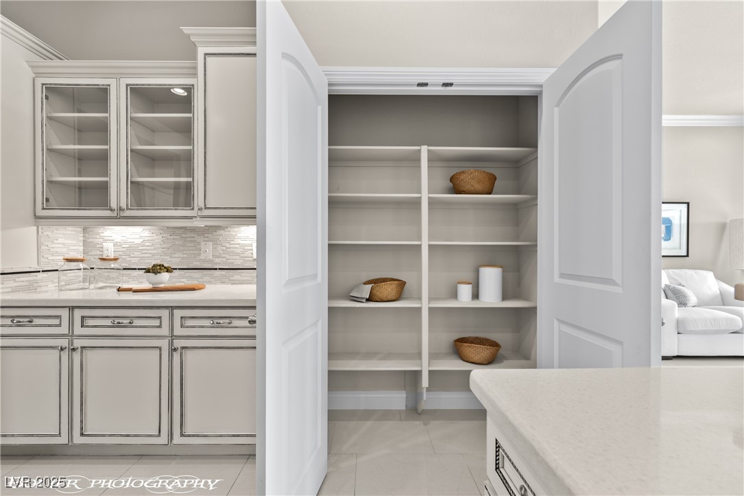 1348 Basin View